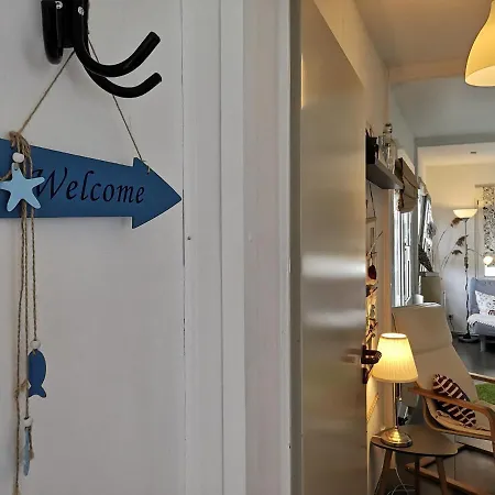 Gaestehaeuschen „kleine Auszeit“ Holiday home Greifswald